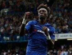 开云体育入口-关于哥伦比亚翻盘莱比锡红牛，哈弗茨带队取胜的信息