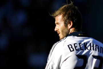 开云官网-唯一性的光芒，当威廉姆斯刺穿黑夜，汉密尔顿的火焰照亮归途