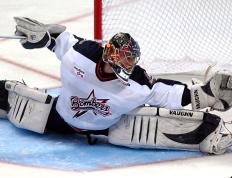 开云APP-卫冕冠军的黄昏，希腊队如何横扫巴黎，坎特又如何以一己之力统治全场