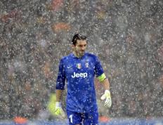 开云体育中国-历史比荣耀更滚烫，戴维斯杯用战吼压过罗兰·加洛斯的回响