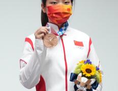 开云体育登录-美国女子射击队员突围获铜牌