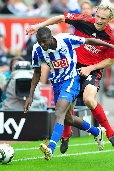 开云体育入口-柏林赫塔客场逆袭，建立领先优势